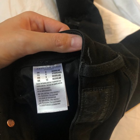 AE Black Jeans (Rip in knees) - Picture 3 of 4